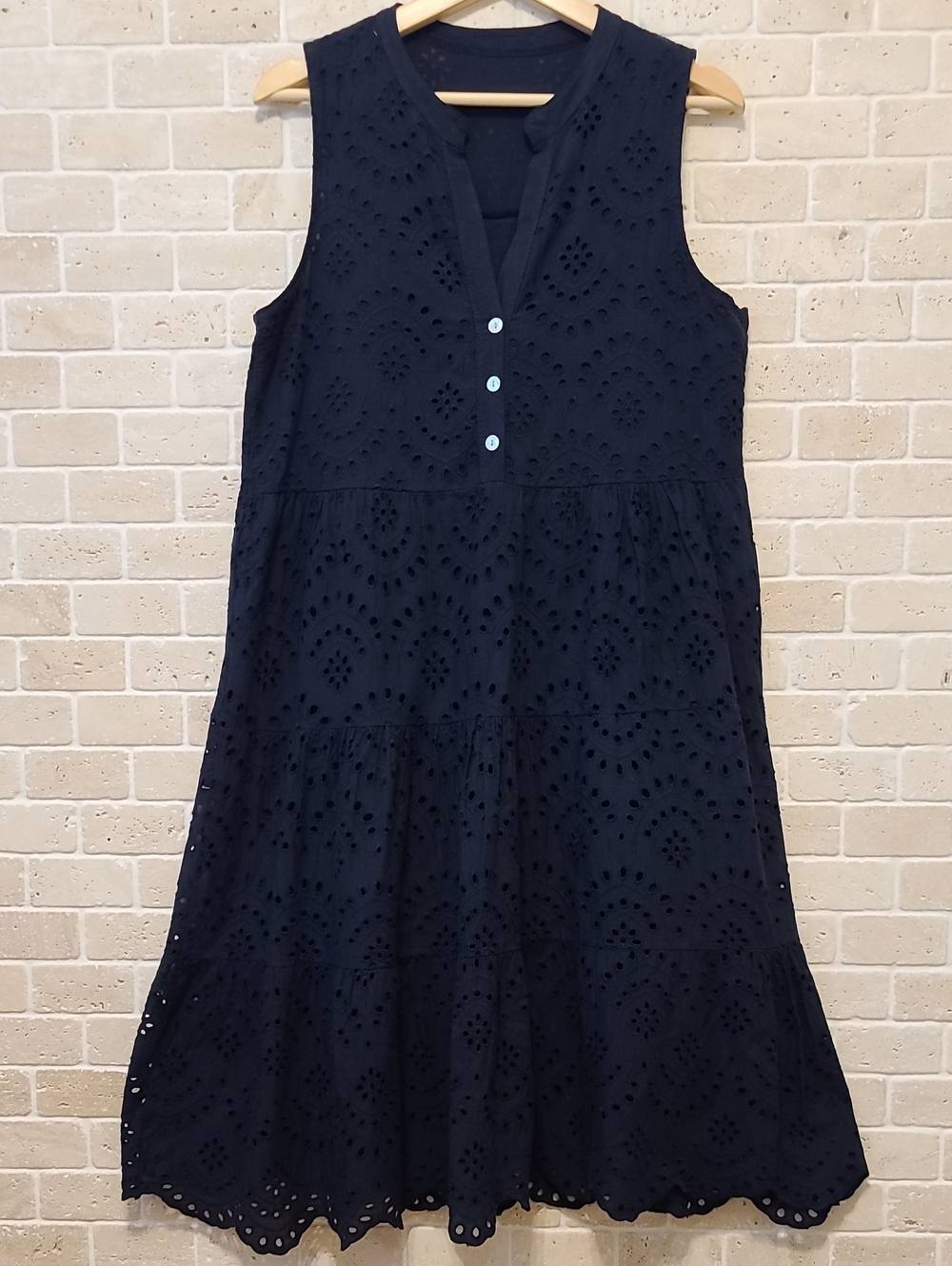Sleeveless Navy Eyelet Midi Dress (Sz M)